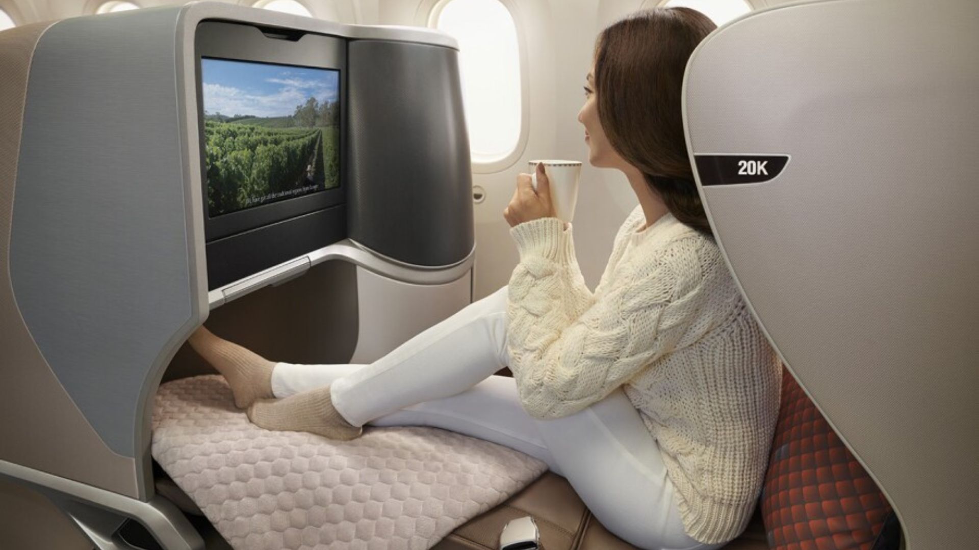 How Airlines Ensure Passenger Comfort at 35,000 Feet