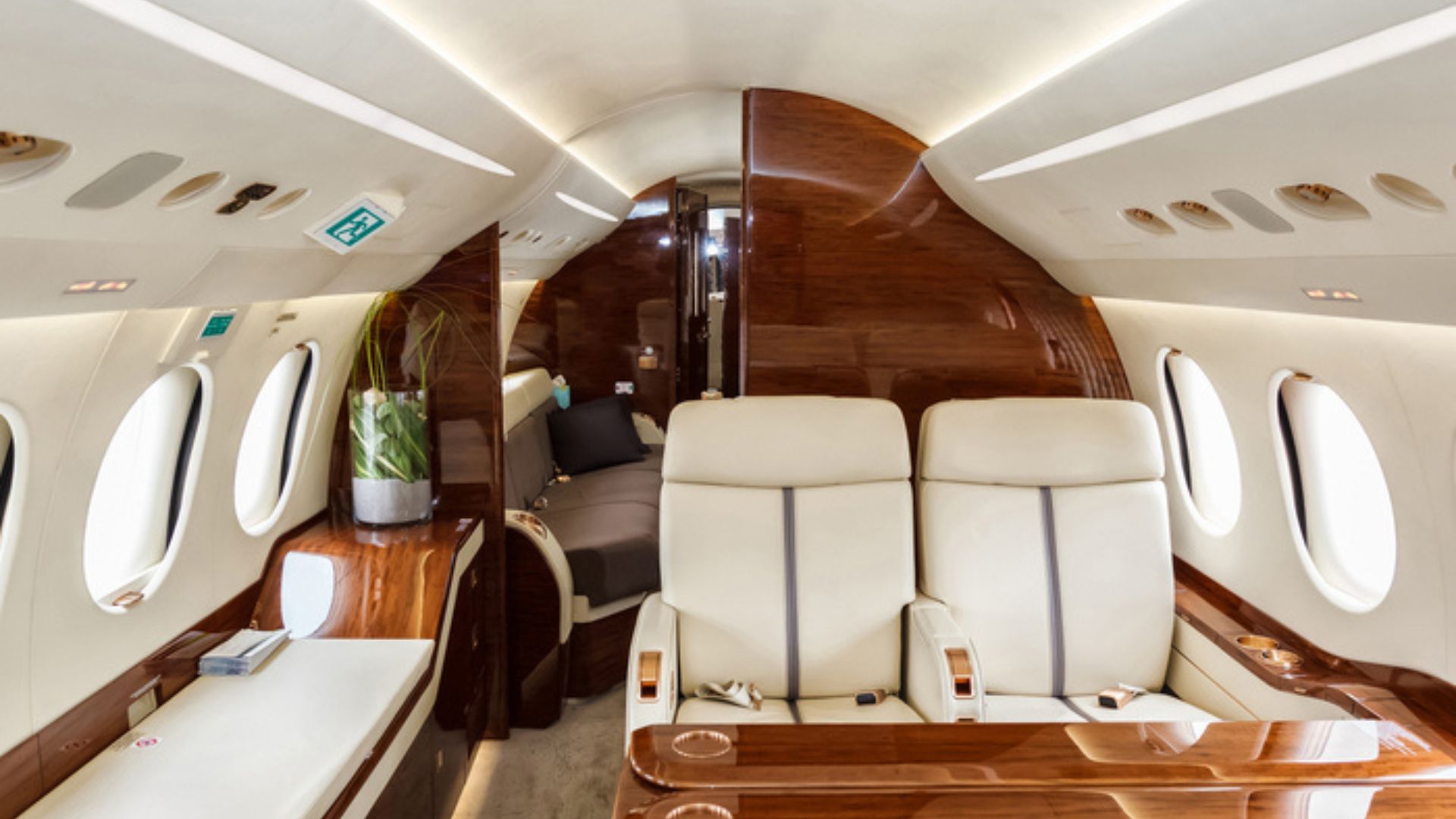 How to Charter a Private Plane