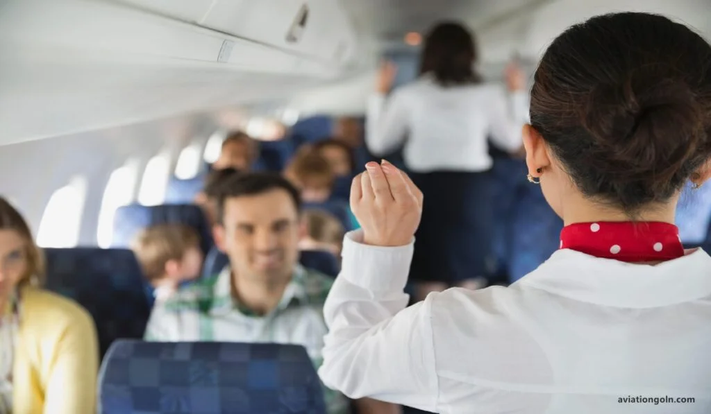 The Role of In-Flight Crew in Enhancing Comfort