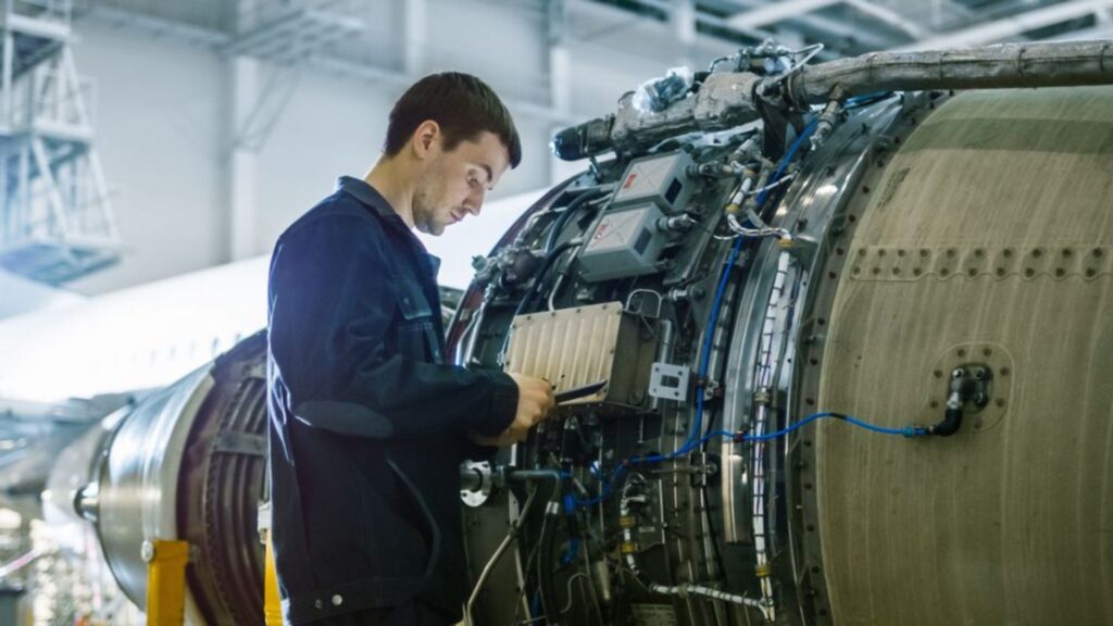 Top Tools Every Aircraft Mechanic Should Know