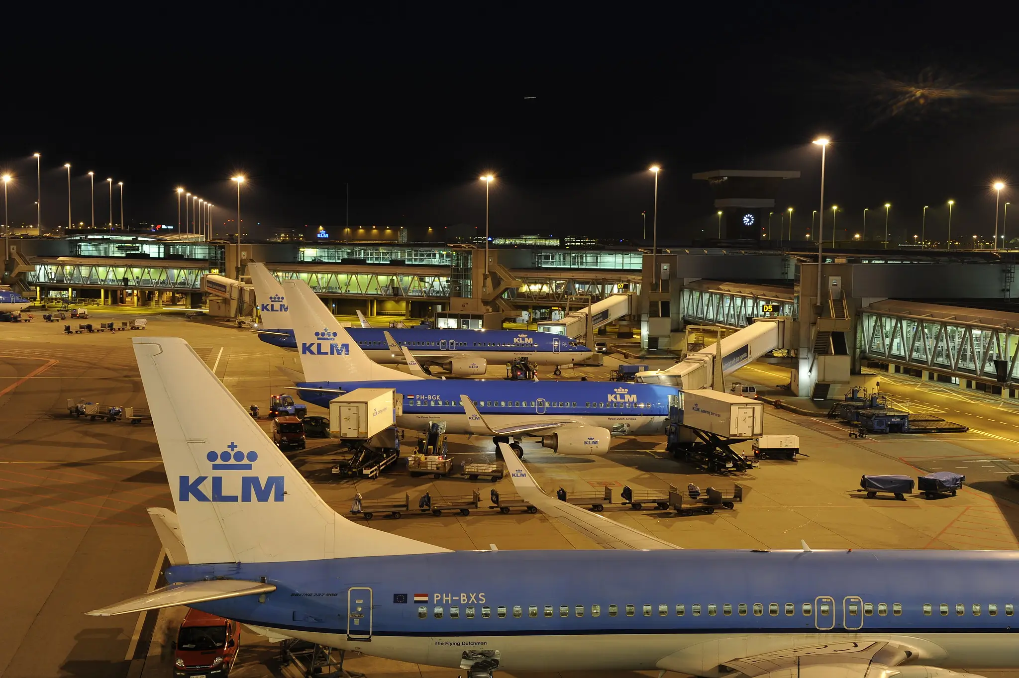 Reliable flight services for every journey